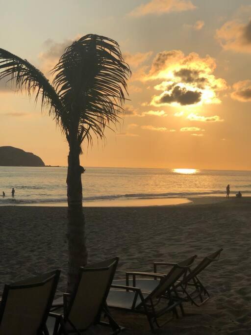 Bay View Grand Marina Ixtapa Condo En Pie De Playa ภายนอก รูปภาพ