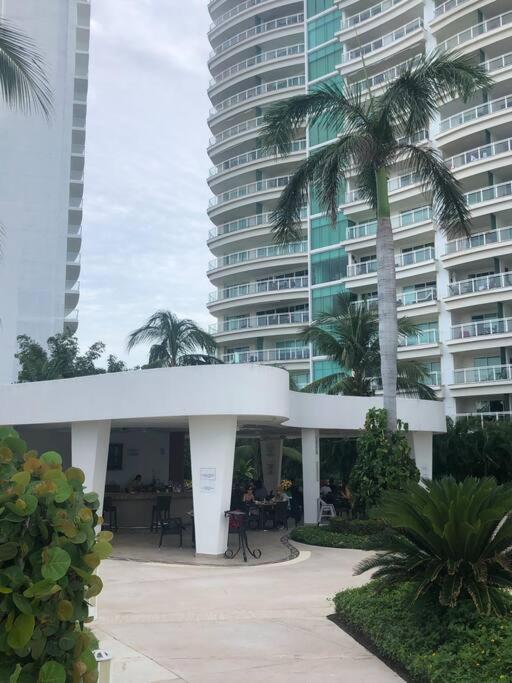 Bay View Grand Marina Ixtapa Condo En Pie De Playa ภายนอก รูปภาพ