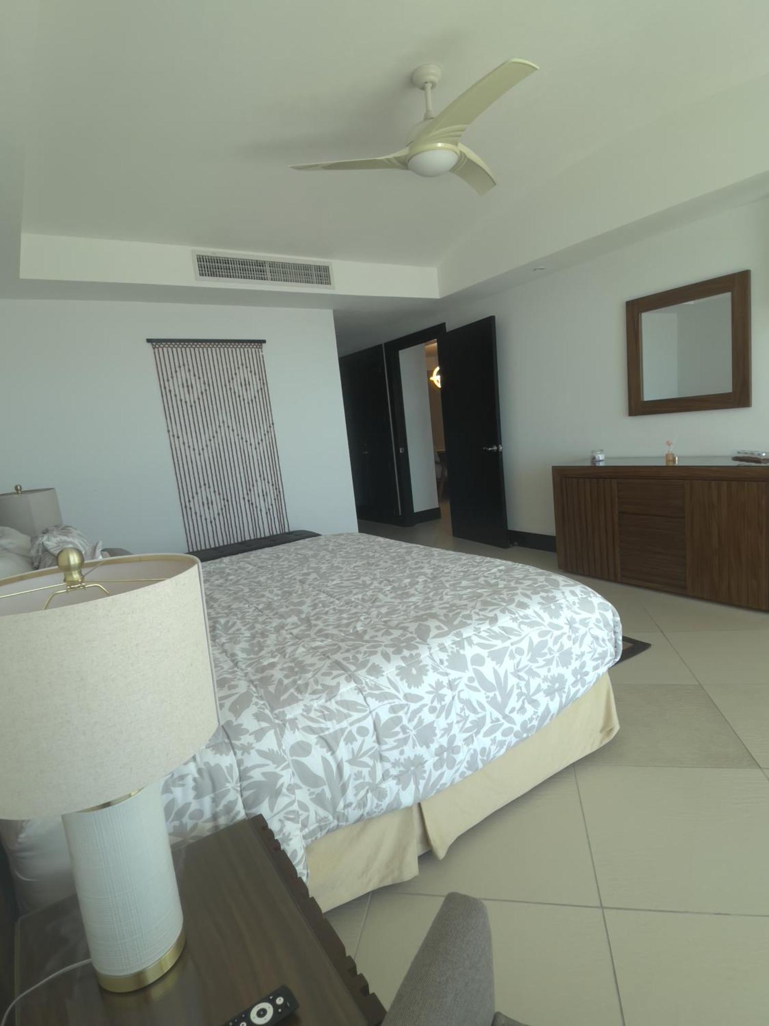 Bay View Grand Marina Ixtapa Condo En Pie De Playa ภายนอก รูปภาพ
